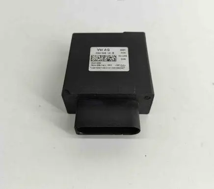 Volkswagen PASSAT B8 Fuel injection pump control unit/module 3Q0906121B