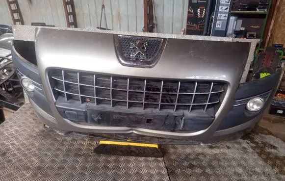 Peugeot 3008 I Front bumper