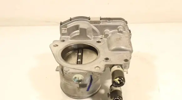 Toyota Yaris XP210 Throttle body valve 220300Q040