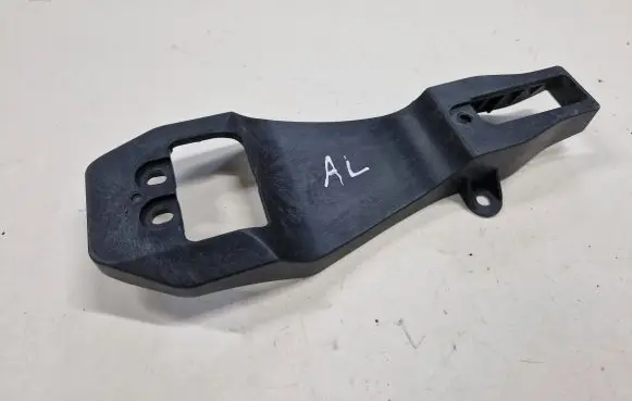 Mazda CX-7 Rear door exterior handle/bracket EG2172412 K6805