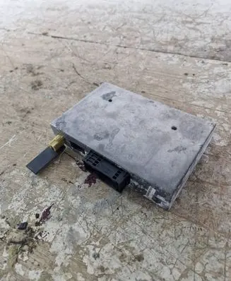 Audi A6 S6 C6 4F Bluetooth control unit module 4E0862335 4E0910336F