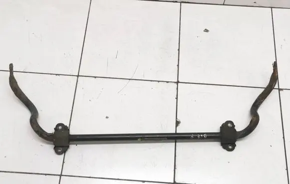 Mercedes-Benz C W204 Front anti-roll bar/sway bar A2043230765