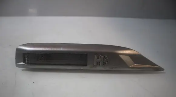 Opel Tigra B Front fender indicator light