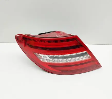 Mercedes-Benz C W204 Rear/tail lights A2048205464