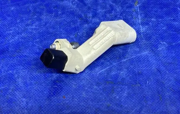 Volkswagen Golf VI Crankshaft position sensor 03C906433A
