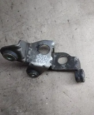 Volkswagen Touran I Gear shift cable bracket 1K0711789