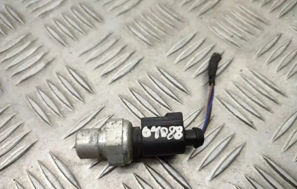 Air conditioning (A/C) pressure sensor