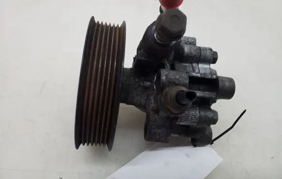 Toyota RAV 4 (XA20) Power steering pump 4431042070