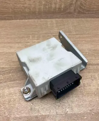 Toyota Avensis T250 Window wiper relay 150696 859400F010A