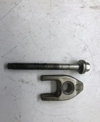 Nissan X-Trail T31 Fuel Injector clamp holder
