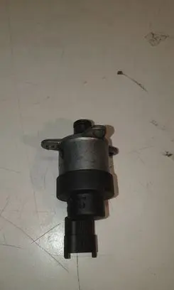 BMW 3 E46 Fuel pressure regulator 0928400