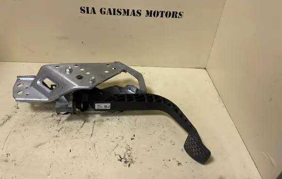 Opel Zafira A Clutch pedal 13192503