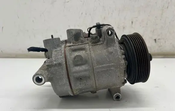 Skoda Octavia Mk4 Air conditioning (A/C) compressor (pump) 3Q0816803E