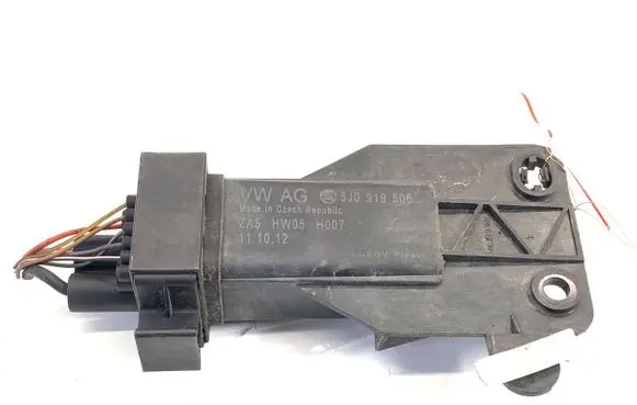 Volkswagen Polo V 6R Fan control module 5J0919506