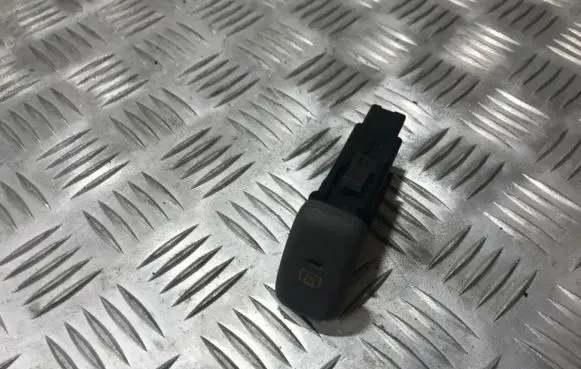 Honda HR-V Windscreen/window heater switch s50m17071