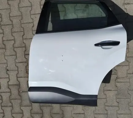 Citroen C4 III e-C4 Rear door 260528HR1228