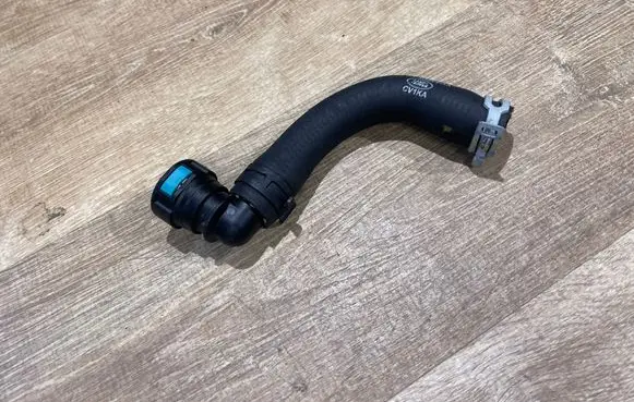 Land Rover Range Rover Sport L494 Engine coolant pipe/hose JPLA8D224AA CV1KA