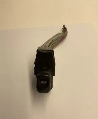 Volvo V70 Electric window control switch 8685288 03W262