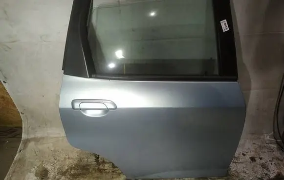 Honda Jazz Rear door melynos