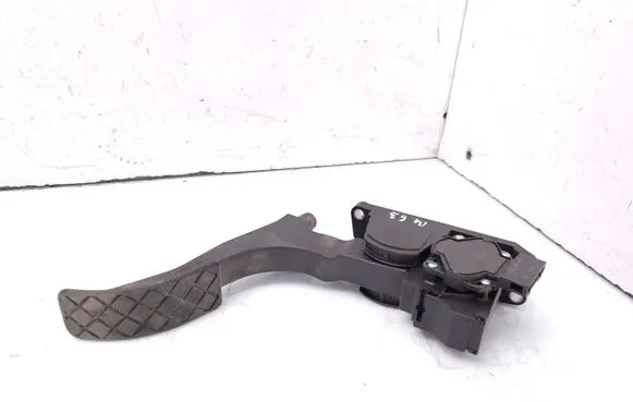 Volkswagen Fox Accelerator throttle pedal 0281002378 6Q1721503D
