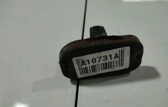 Volkswagen Golf V Rear door lock loop/hook striker 