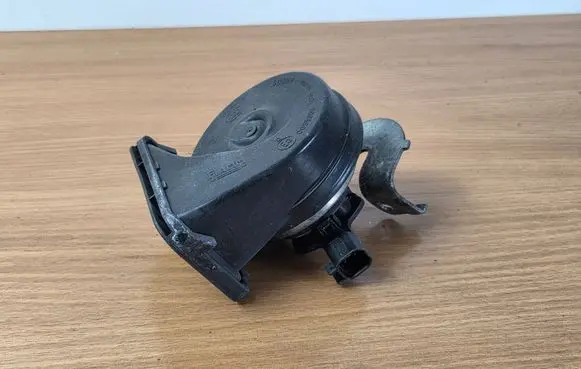Volvo XC60 Horn signal A046522 0024082012