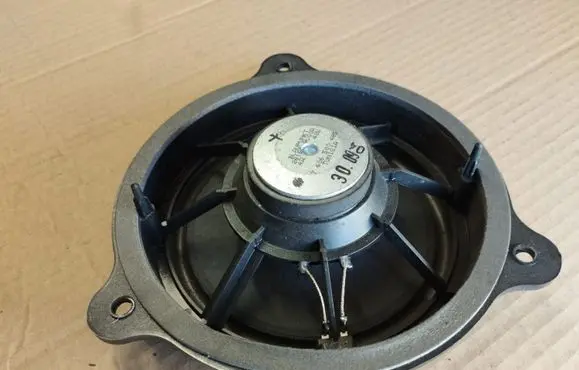 Nissan Note (E11) Rear door speaker 7606500485