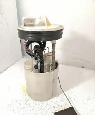 Nissan Almera N16 In-tank fuel pump 0580314063