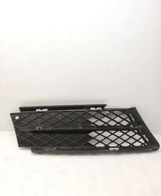 BMW 3 E90 E91 Front bumper lower grill 7134082