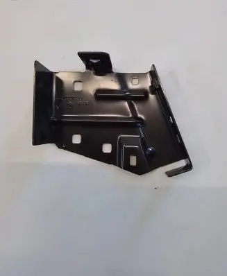 Renault Master III Fender mounting bracket 631438806R
