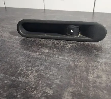 Renault Espace - Grand espace IV Electric window control switch 8200327947