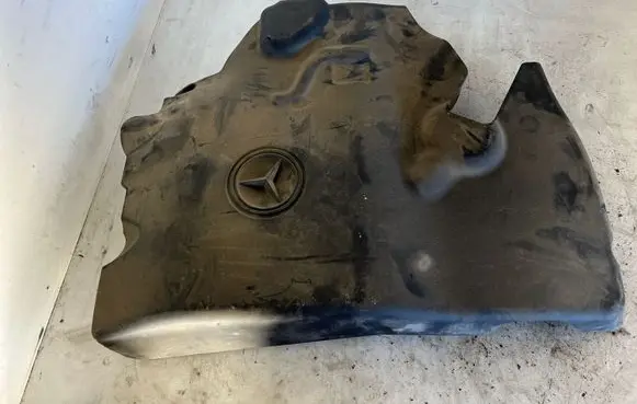 Mercedes-Benz Sprinter W906 Engine cover (trim) A6510102367