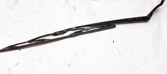Honda HR-V Front wiper blade arm