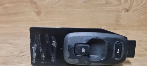 Volvo V70 Electric window control switch 30737519