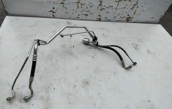 Air conditioning (A/C) pipe/hose