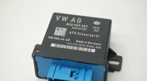 Audi Q3 8U Xenon control unit/module 8U0907357