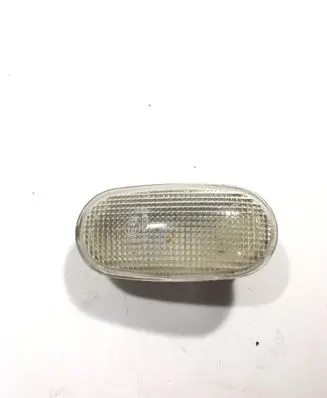 Mitsubishi L200 Front fender indicator light E4016534 P2133