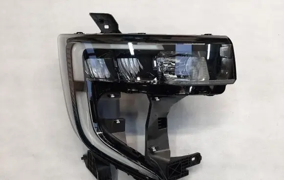 Renault Master IV Headlight/headlamp 260106174R