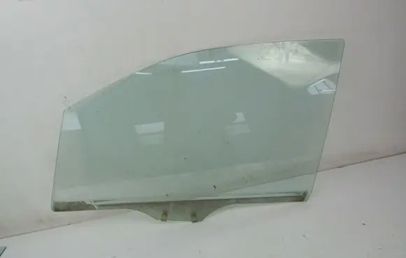 Mazda Premacy Front door window glass four-door 