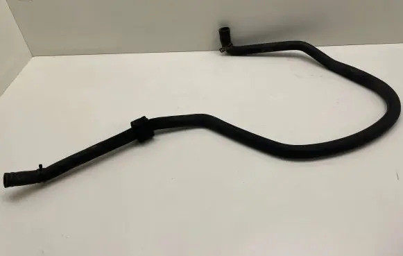 Audi Q7 4L Engine coolant pipe/hose