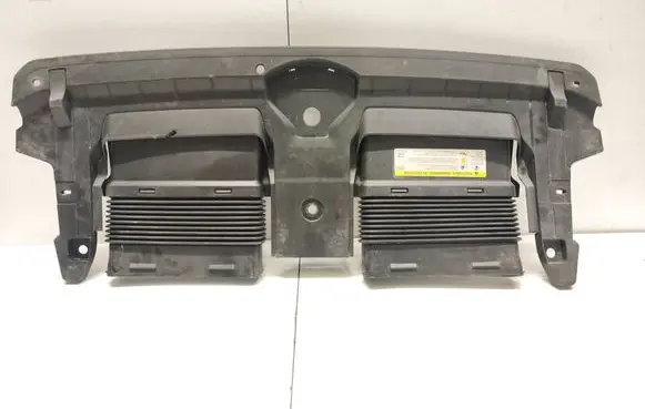 Audi Q7 4M Air intake duct part 4M0129510D 4M0807081
