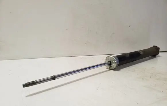 KIA Soul Rear shock absorber/damper 55310B2045
