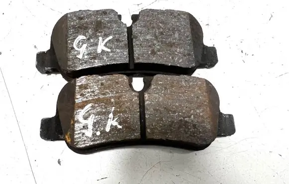 Land Rover Range Rover Sport L320 Brake pads (rear) BRM944GF 90R01110124 241928421