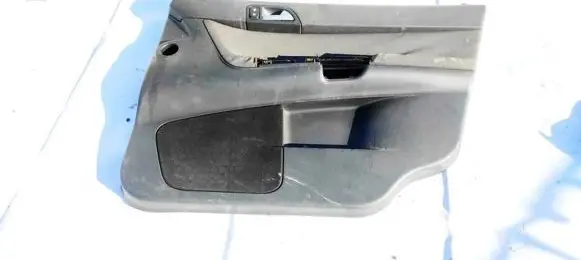 Volvo V50 Front door card panel trim 8679451RH 3865