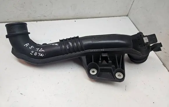 Intercooler hose/pipe