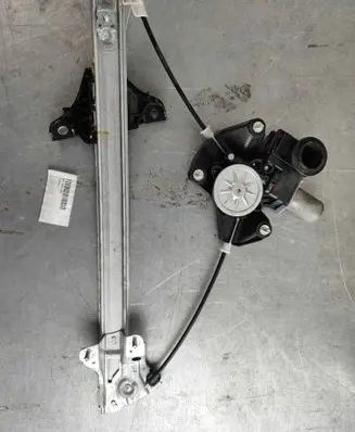 Toyota Yaris Cross Front door window regulator with motor 857100D460