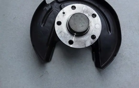 Seat Leon (5F) Rear wheel hub 8V0598611A