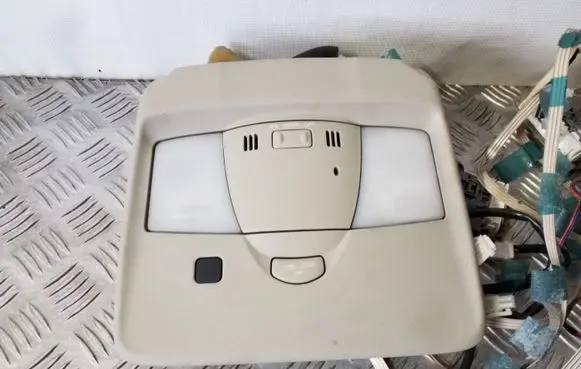 Infiniti EX Front seat light