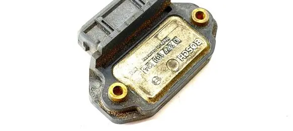 Volvo 740 Ignition amplifier control unit 0227100124