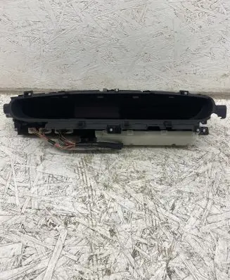 Toyota Prius (XW30) Speedometer (instrument cluster) 769363290